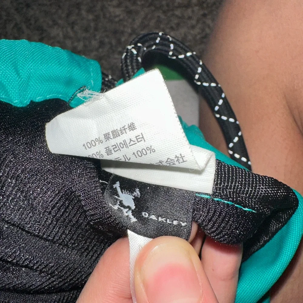 Drawstring Oakley bag - Picture 7 of 7